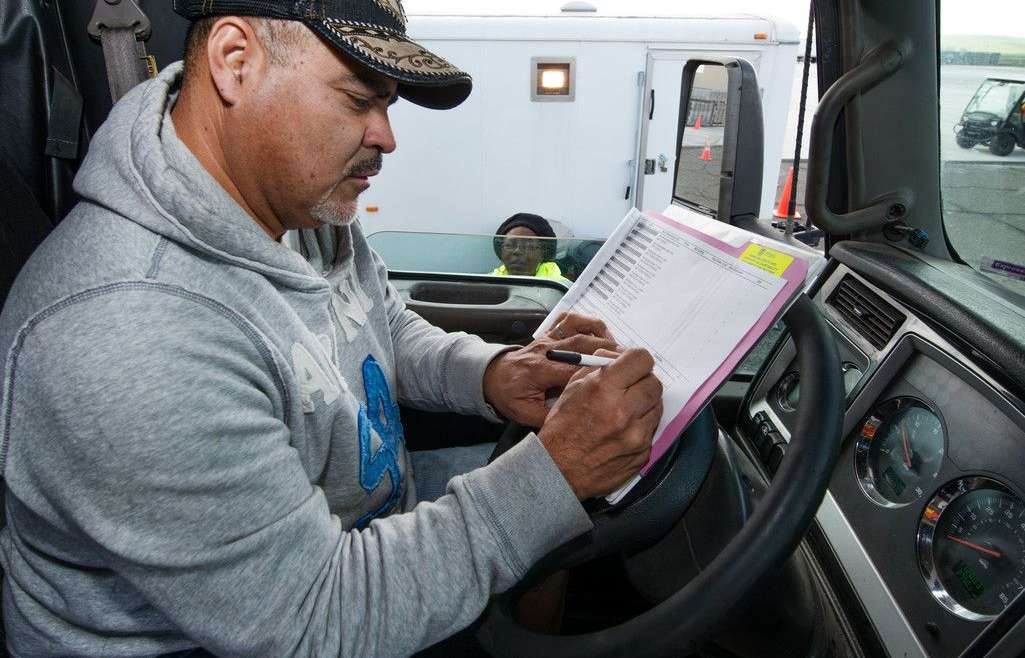 Truck driving school in Calgary